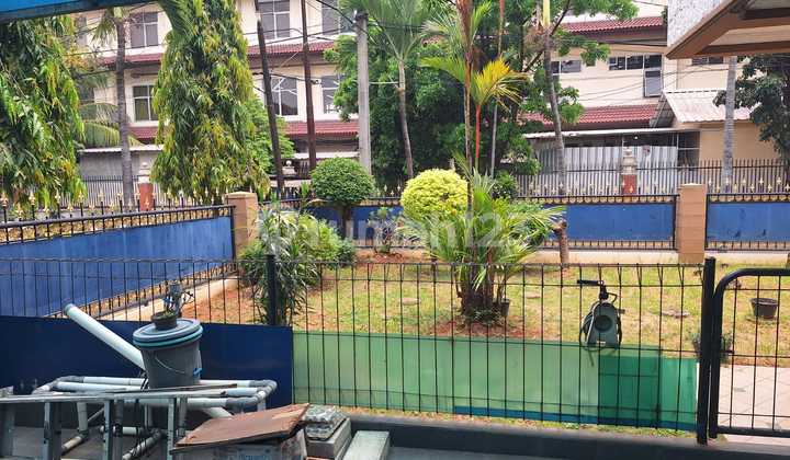 Rumah hoek siap huni di Kelapa Gading, Jakarta Utara. 2