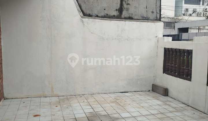 Rumah siap huni, baru selesai di renov. Diperumahan bojong indah, Jakarta Barat. 2