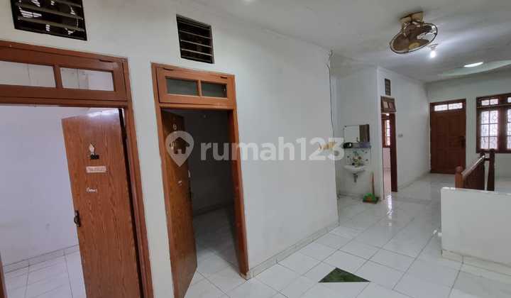 Rumah Jembatan Lima, Jakarta Barat Cocok untuk Rumah Tinggal, Tempat Kos dan Usaha Konveksi