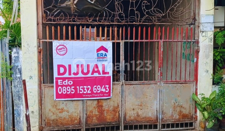 For Sale Land-Based House in Palmerah Area Behind Wisma 77, Suitable for Boarding House Business, Eatery, Laundry, etc.