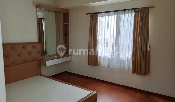 Siap Huni Apartemen Royal Mediterania Garden, 3 BR + 1, Lokasi Paling Strategis di Daerah Jakarta Barat, Podomoro City, di Seberang Mall Central Park, Podomoro Univesity. Apl Tower.