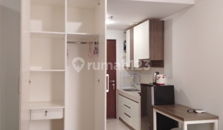 Springwood Apartments, Serpong Highway, Tangerang. Studio type, Fully Furnished.