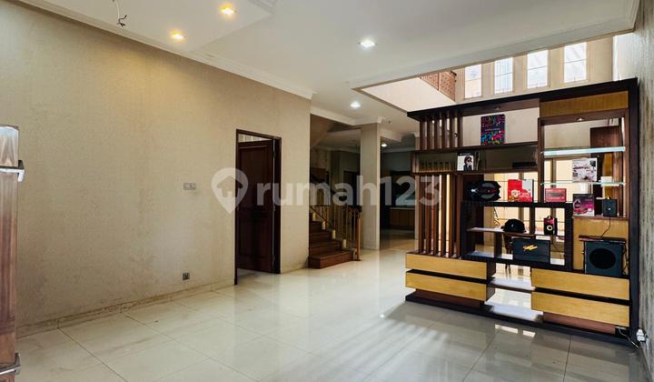 Rumah Raffles Hills Cibubur Siap Huni, Unfurnished Bagus SHM Rumah Raffles Hills Cibubur Siap Huni, Unfurnished Bagus SHM