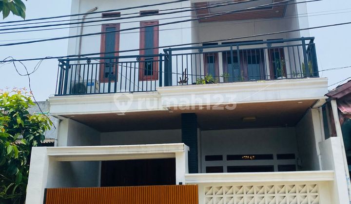 Di Jual Rumah 3 Lantai Butuh Uang Di Mekar Sari Rajeg Tangerang