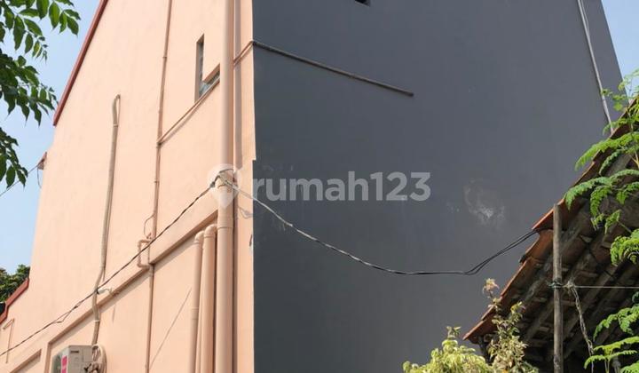 Two Story Furnished House For Sale in Pakuhaji Area, Tangerang