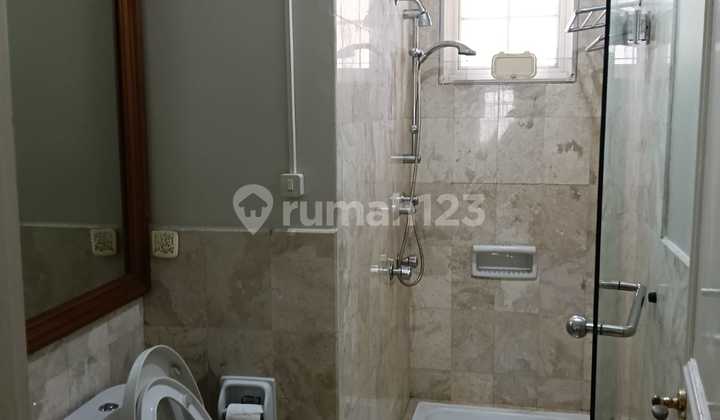 Rumah Mewah Di Sewakan Di Taman Golf Karawaci Rumah Mewah Di Sewakan Di Taman Golf Karawaci