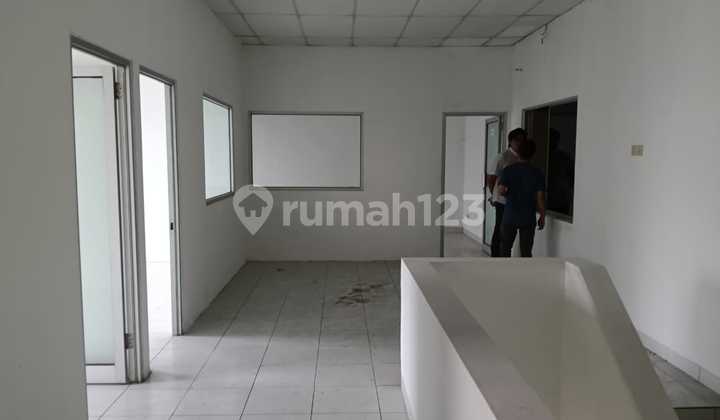 Building for Rent in Cikupa Ma