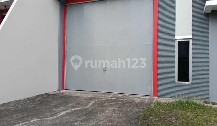 Building for Rent in Cikupa Ma