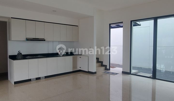 For Rent, Ready-to-Occupy House in Welton Hiera BSD City For Rent, Ready-to-Occupy House in Welton Hiera BSD City