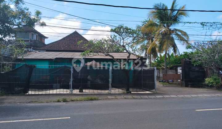 Store Located On The Main Road To Ubud Store Located On The Main Road To Ubud