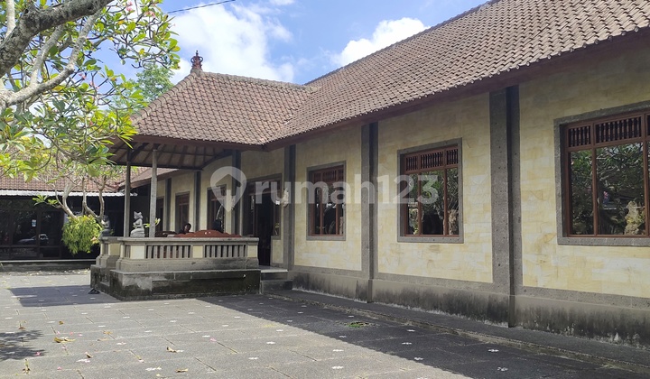 Sculpture Gallery Building Near Ubud