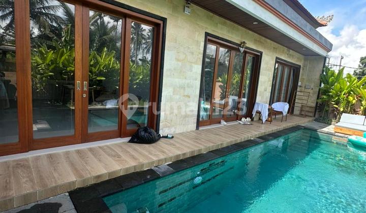 Villa Near Glass Bridge