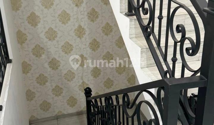 Dijual Rumah Mewah Jakarta Barat 2