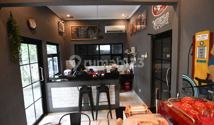 Rumah Pinggir Jalan Ex Coffee Shop Cocok untuk Usaha di Nusa Loka Sekt 14.6, BSD