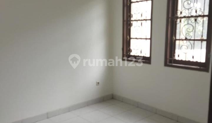 2-Story House in Legenda Wisata Cibubur 2