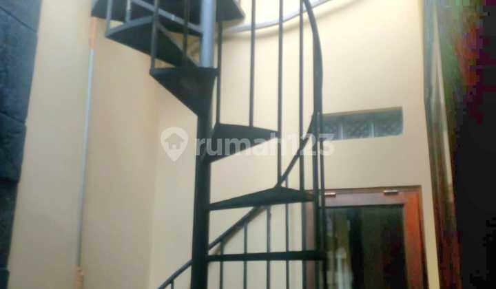 Dijual Rumah di Citra Gran 2