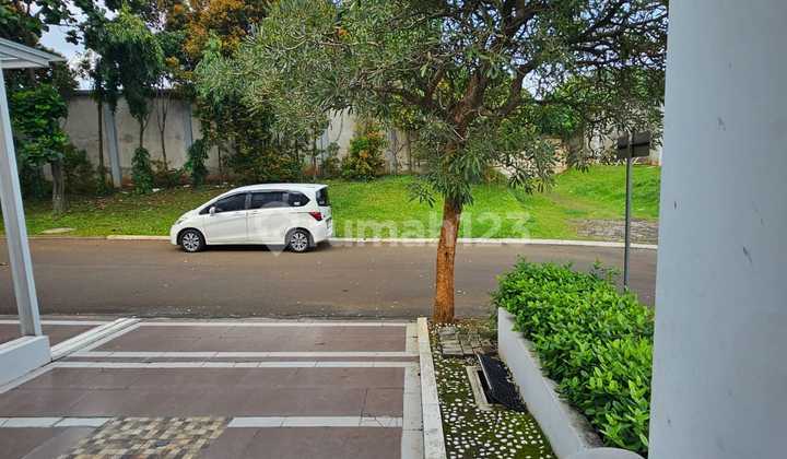 For Sale, Like New House, Hook Position in Citra Gran Cibubur 2