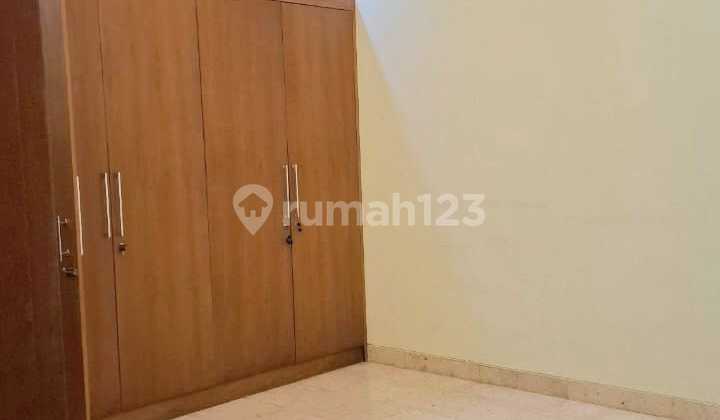 Dijual Rumah Semi Furnished 2.5 Lantai Raffles Hills Cibubur 2