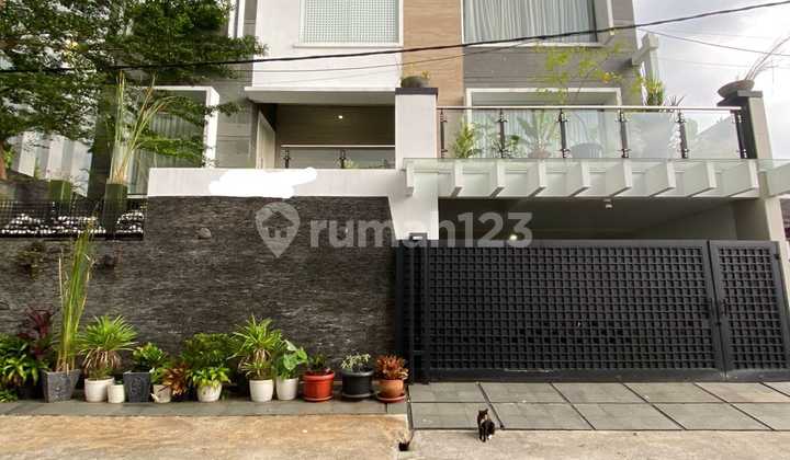 Dijual Rumah 5 Kt Ada Kolam Renang di Billymoon Pondok Kelapa