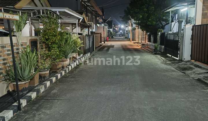 Dijual Rumah Hook 1.5 Lantai di Delta Pekayon Bekasi 2