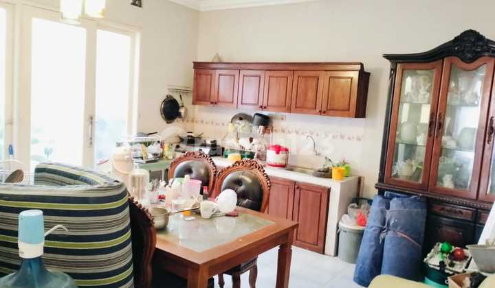 Dijual Rumah Semi Furnished Legenda Wisata 2