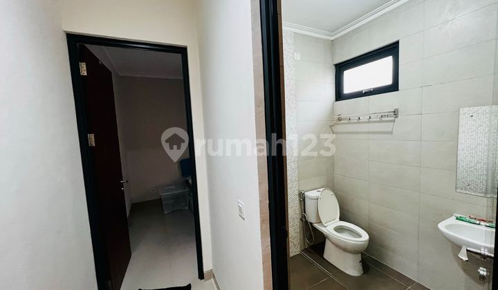 Sell Neat, Ready-to-Live House in Cibubur Tourist City 2