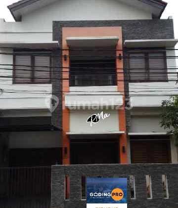 Dijual Rumah Rapi, Siap Huni Raffles Hills Dijual Rumah Rapi, Siap Huni Raffles Hills