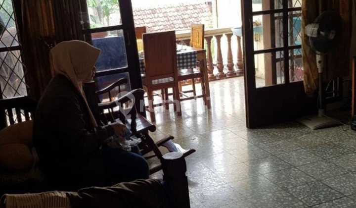 Rumah Pinggir Jalan Raya Cocok Untuk Usaha Rumah Pinggir Jalan Raya Cocok Untuk Usaha