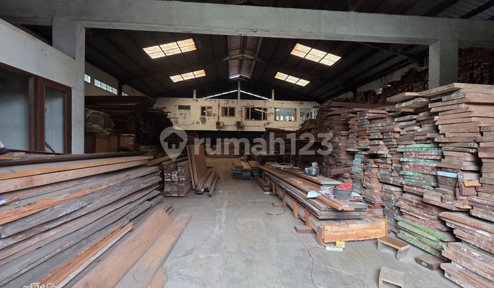 Jual Gudang Hitung Tanah Dekat Dengan Toll di Jl Jatibening Raya Bekasi Barat