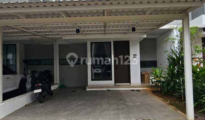 House in Discovery Aluvia Bintaro Sector 7 South Tangerang