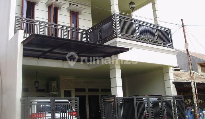 Ready-to-Occupy House in Wisma Tajur, Pondok Kacang, Tangsel