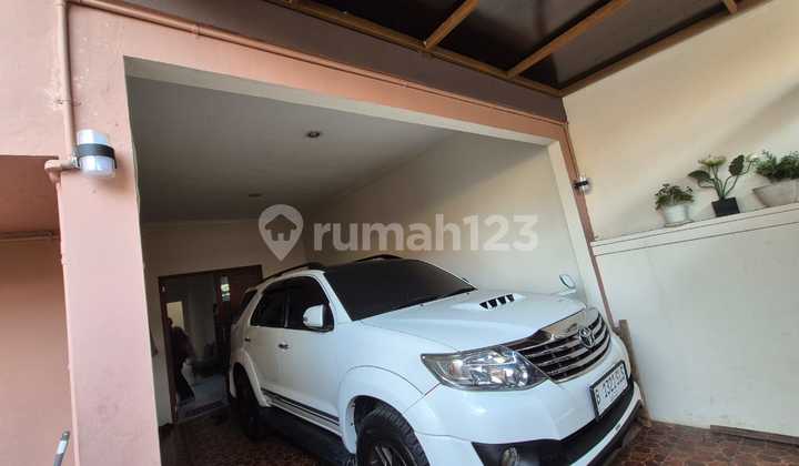 Rumah 2 Lantai Dekat Graha Raya Bintaro Tangerang Selatan 2