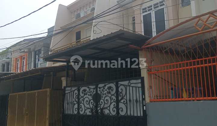 Rumah Murah di Taman Palem Lestari