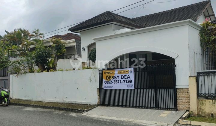 Rumah Nyaman Dan Asri Di Area Strategis 