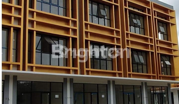 Shop House in a Strategic Area in a Busy and Ready-to-Live-in Area 2