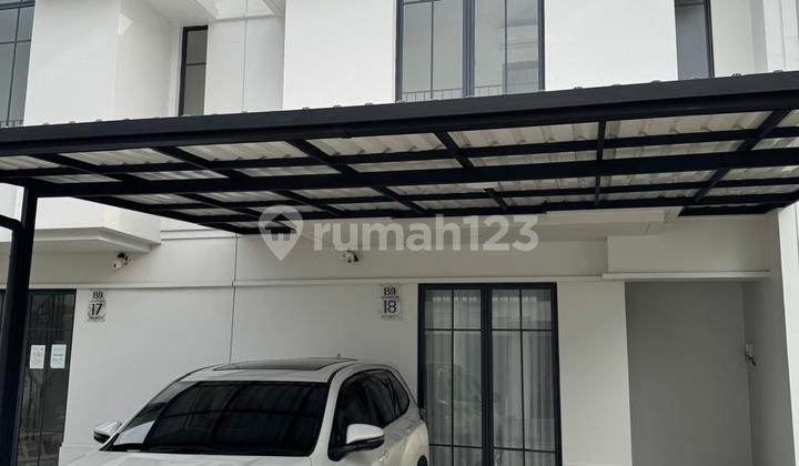 Modern House in Citra Raya Bintaro Strategic Location