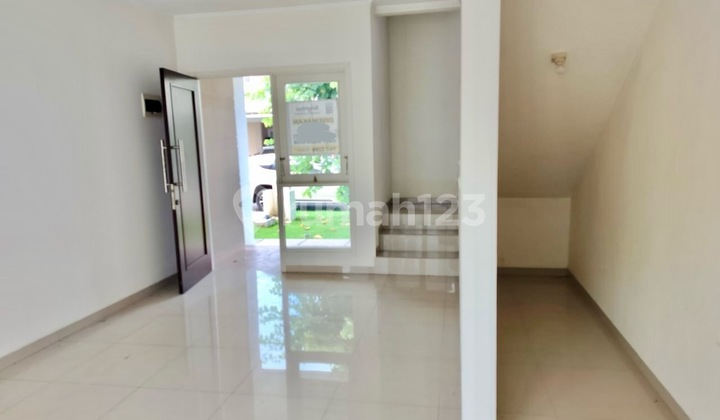 Minimalist 2-Story House in Elysia Cluster, Suvarna Sutera 2