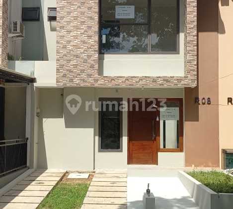 Nice 2-Story House in Premier Serenity View Park Near Summarecon Bekasi