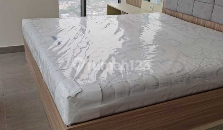 Apartemen Condominium 3 Kamar Tidur Furnished Private Lift Menara Jakarta