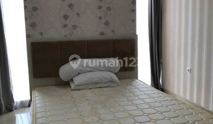 Menteng Park 3 Bedroom Apartment with Private Lift Fully Furnished Menteng Park 3 Bedroom Apartment with Private Lift Fully Furnished