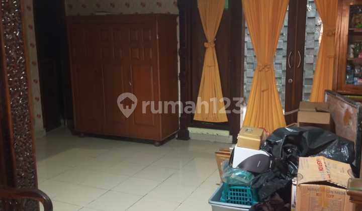 For Rent Ready-to-Live-In and Semi-Furnished House in a Strategic Location