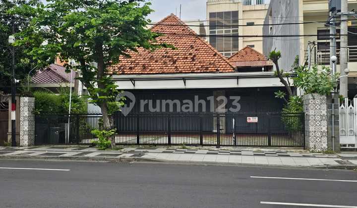 Rumah Di Pusat Kota Surabaya SHM