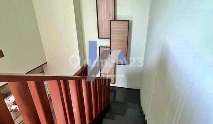 Modern house in Kebo Iwa, Denpasar 2