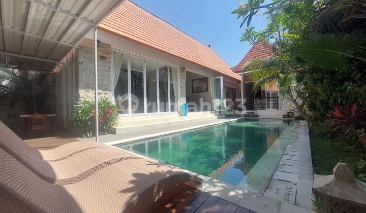 Luxury Villa Bumbak Umalas Kerobokan Badung
