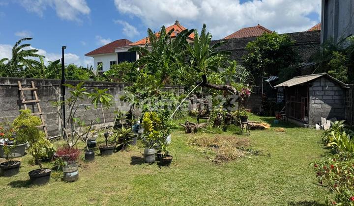 Bonus Land with House in Gelogor Carik, West Denpasar