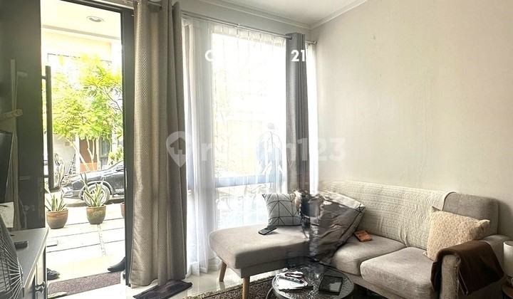 Dijual Cepat Rumah Minimalis 2 Lantai di Kebayoran Bintaro 3868