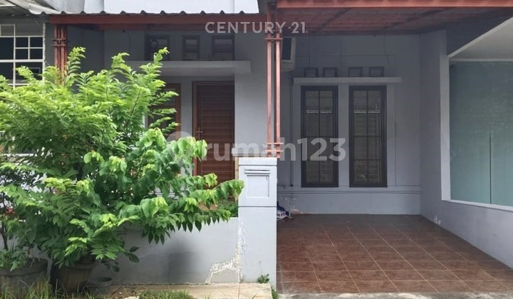 Ready-to-Live House Near Parigi Toll Road in Graha Bintaro 9395 2