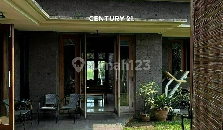 Beautiful Bali Nuanced House Next to BSD Golf 6446