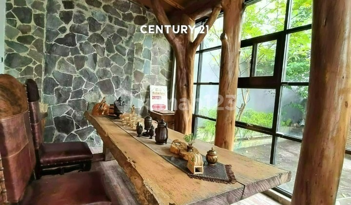 Disewakan Rumah Full Furnished di Emerald Bintaro 8005