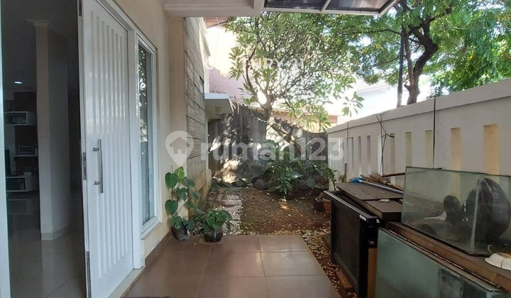 Ready-to-Live House in Bintaro Jaya Sector 5 4228